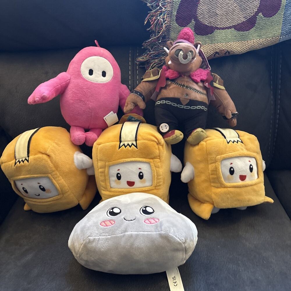 LankyBox 6 Inch Collectible Plush Lot Rocky Series 1 Boxy Fall Guy Pink Bebop